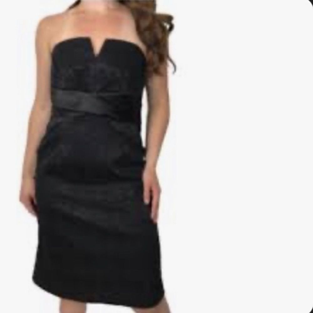 ✨ WHBM Black V Neck Strapless Cocktail Dress✨